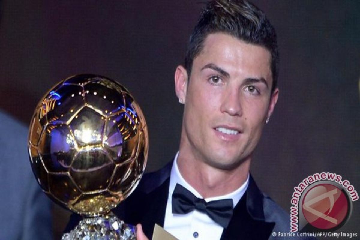 Ronaldo Terpilih Sebagai Pemain Terbaik FIFA