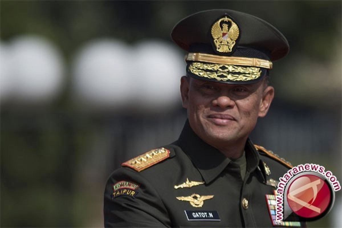 Panglima TNI tinjau skadron tempur lanud Roesmin Nurjadin