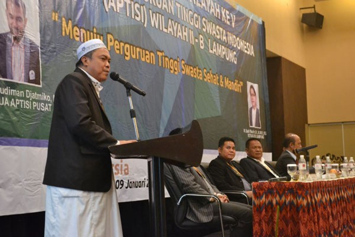 Firmansyah Bertekad Majukan PTS di Lampung