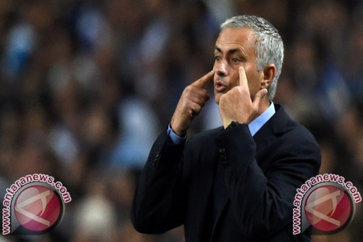 Pelatih MU Jose Mourinho Turunkan Skuat Terbaik Di Piala FA