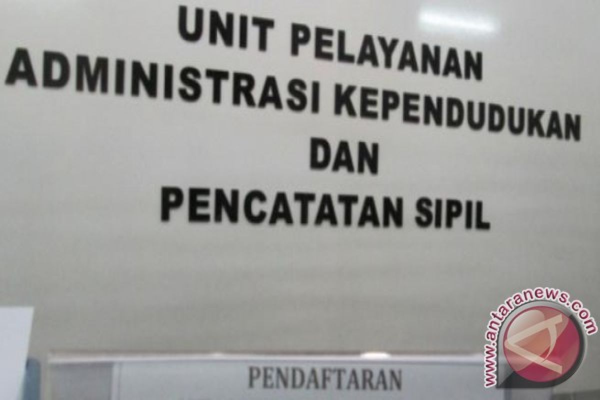 Dinasdukcapil Pasaman Barat Beri Layanan Keliling