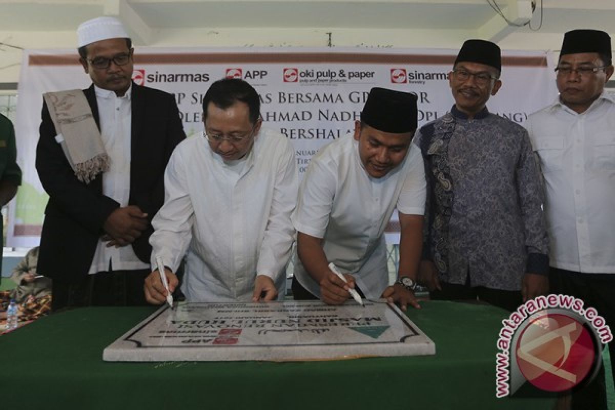 APP-Sinarmas renovasi masjid di Desa Tirtosari Sumsel