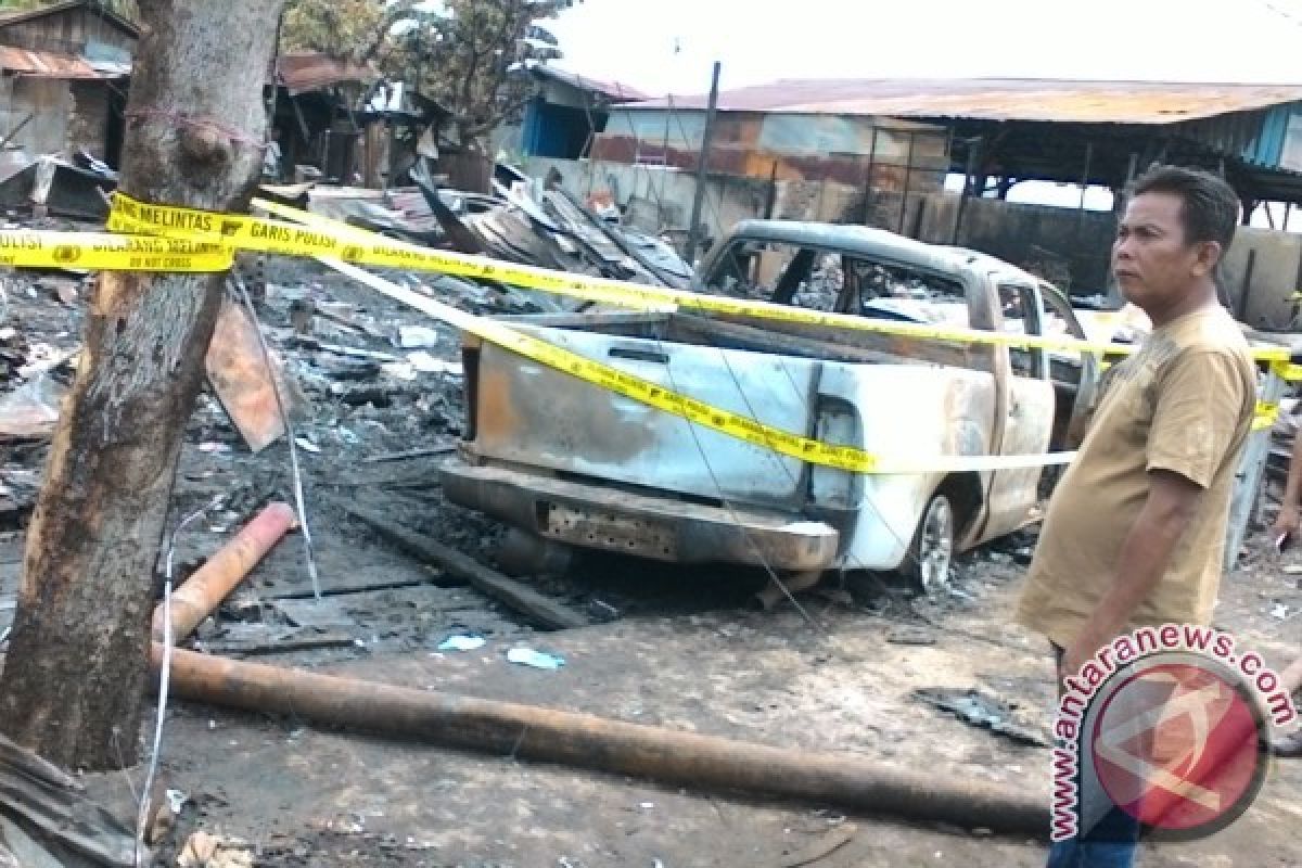 Kebakaran di Jalan Tjilik Riwut Akibatkan satu Orang Tewas, Juga Warung dan Mobil Terbakar