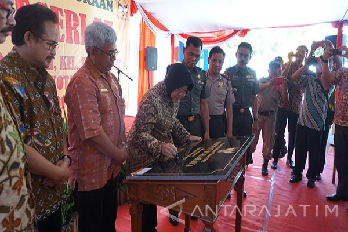 Risma Minta Camat-Lurah Cari Anak Belum Sekolah