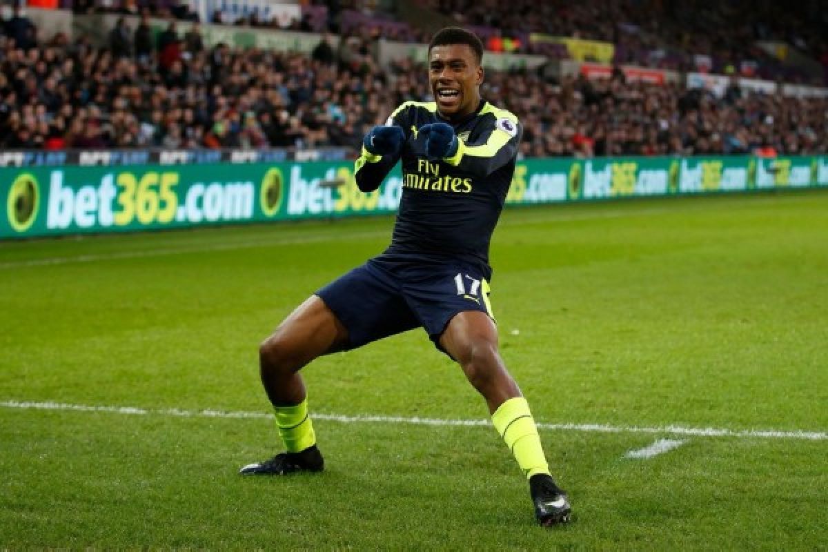 Arsenal libas Swansea empat gol tanpa balas