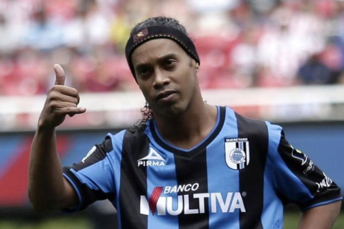 Ronaldinho dan Luis Figo berlaga di Ningxia