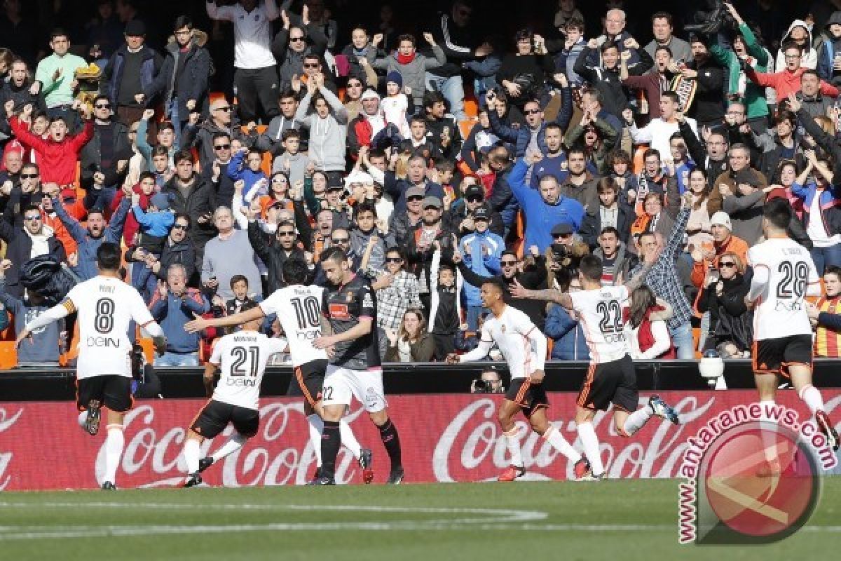 Valencia Akhiri Puasa Kemenangan, Atasi Espanyol 2-1