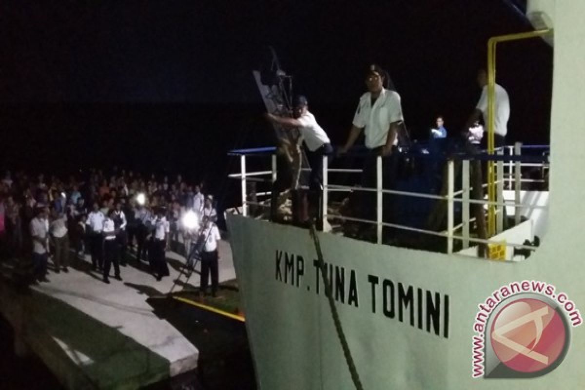 Toboli - Togean - Gorontalo kini dilayari kapal feri 