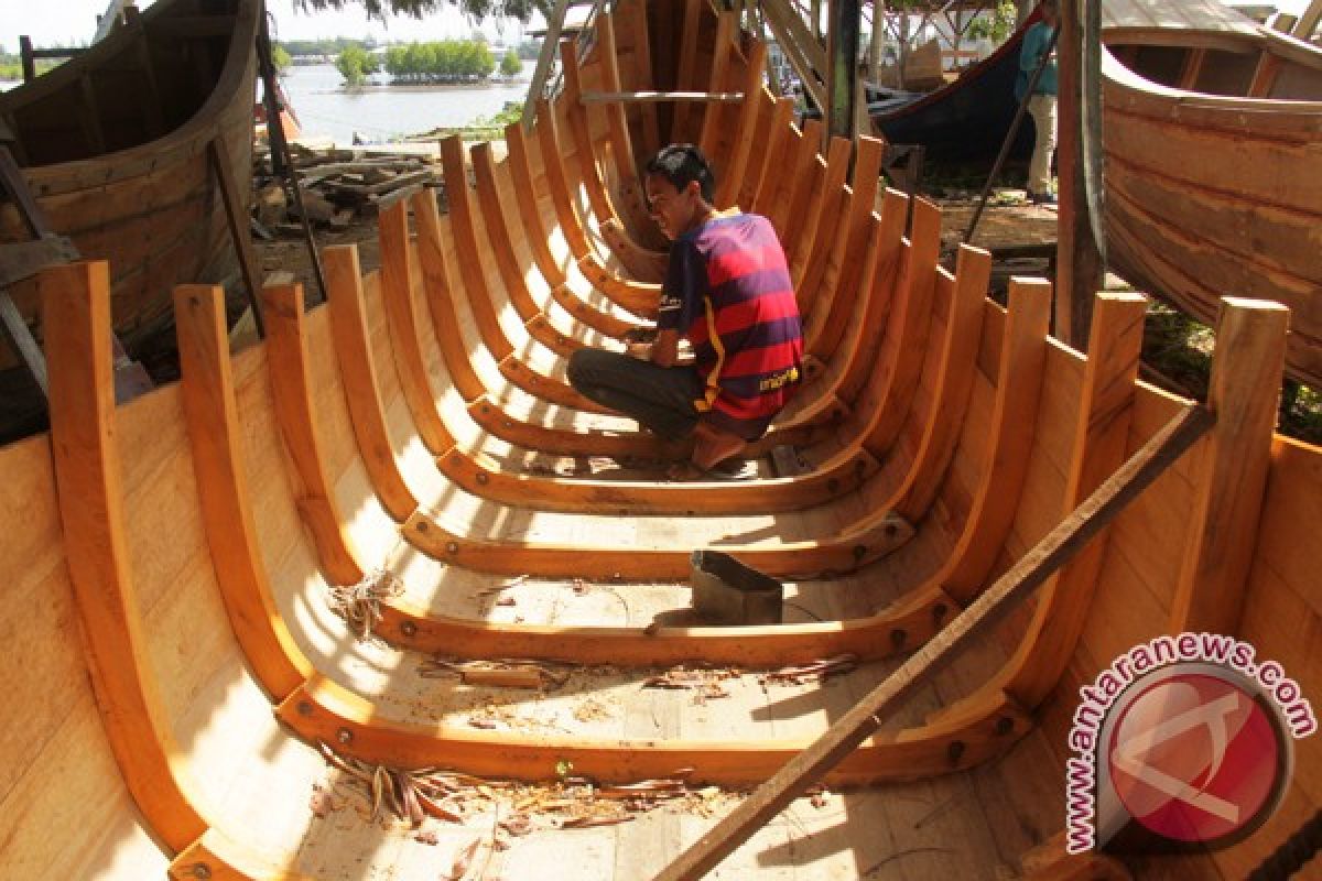 Pengadaan kapal nelayan Aceh Selatan tak layak