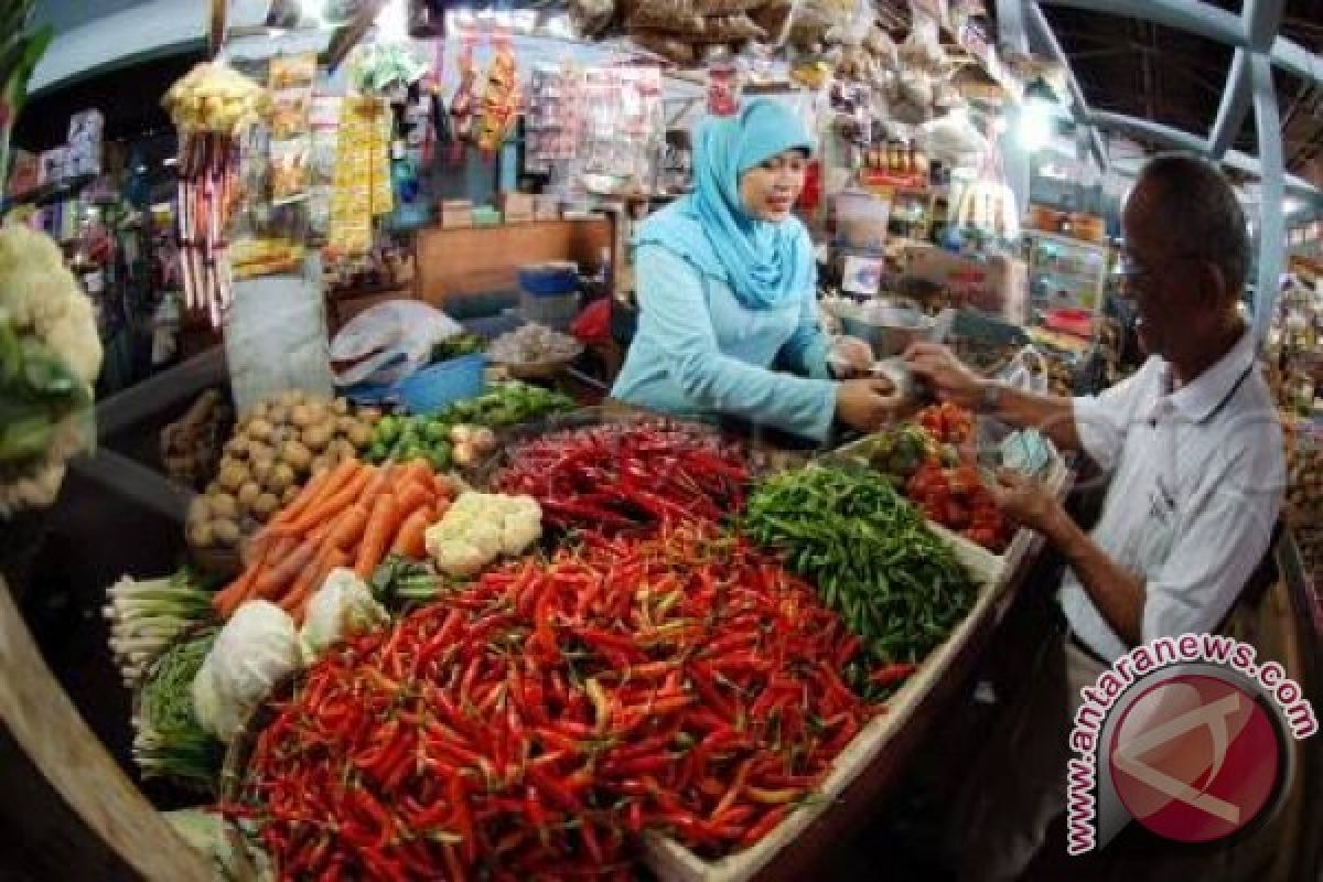 Ibu Rumah Tangga  Keluhkan Kenaikan Sembako