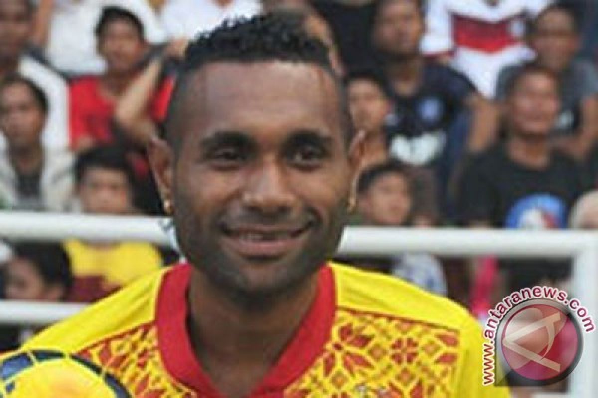 Titus Bonai absen latihan perdana PSM