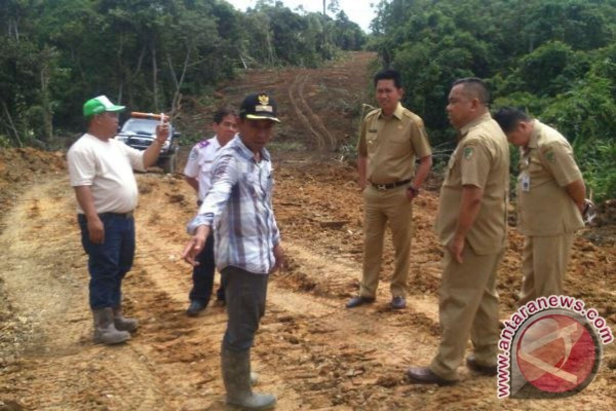 Syukur! Pemkab Barito Utara Bangun Jalan Tembus Desa Sabuh