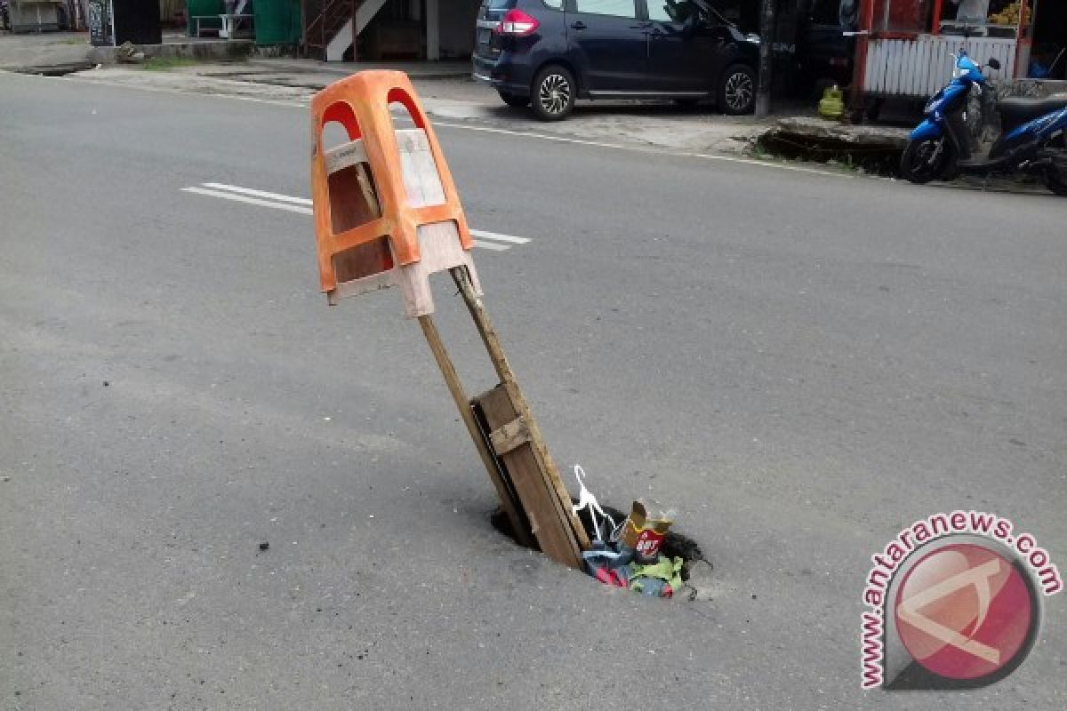  Pembatas Nyaris Tak Ada, Jalan Sukarami Rawan Kecelakaan