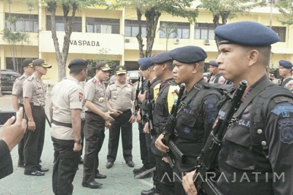 Polda Jatim Kirim 300 Brimob ke Aceh 