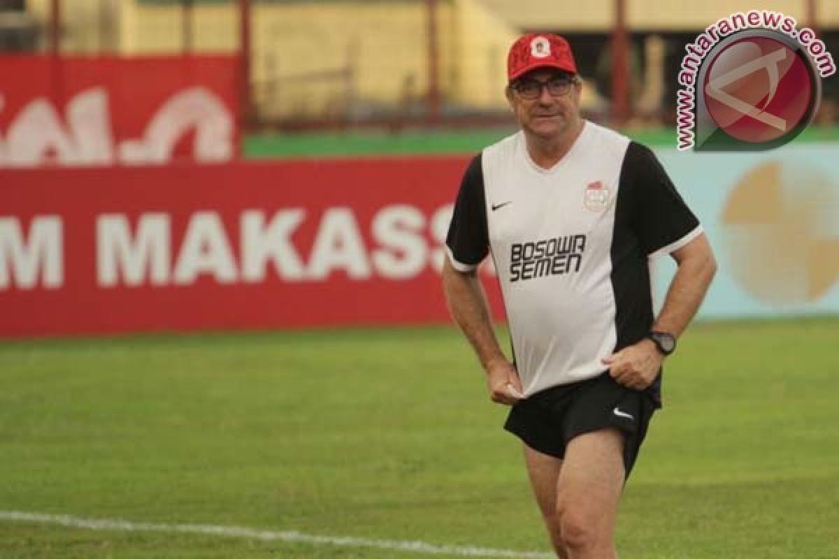 Robert Alberts Minta Pemainnya Tidak Remehkan Persiba 