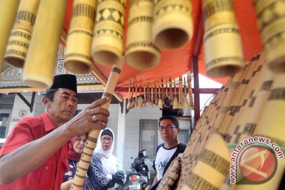 Bukittinggi akan Tata Pedagang di Kawasan TMSBK