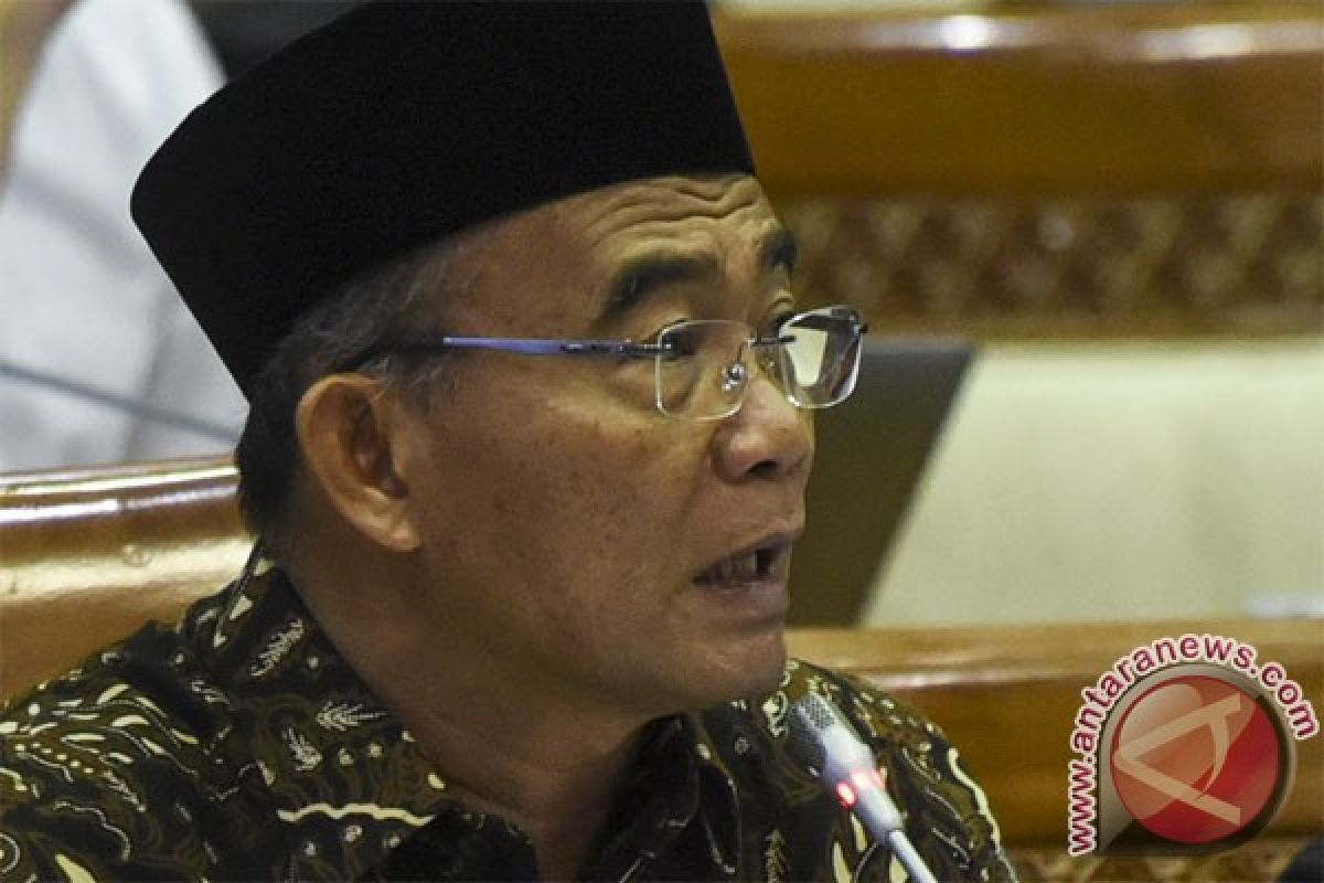 Mendikbud tinjau pelaksanaan UN SMK di Wakatobi