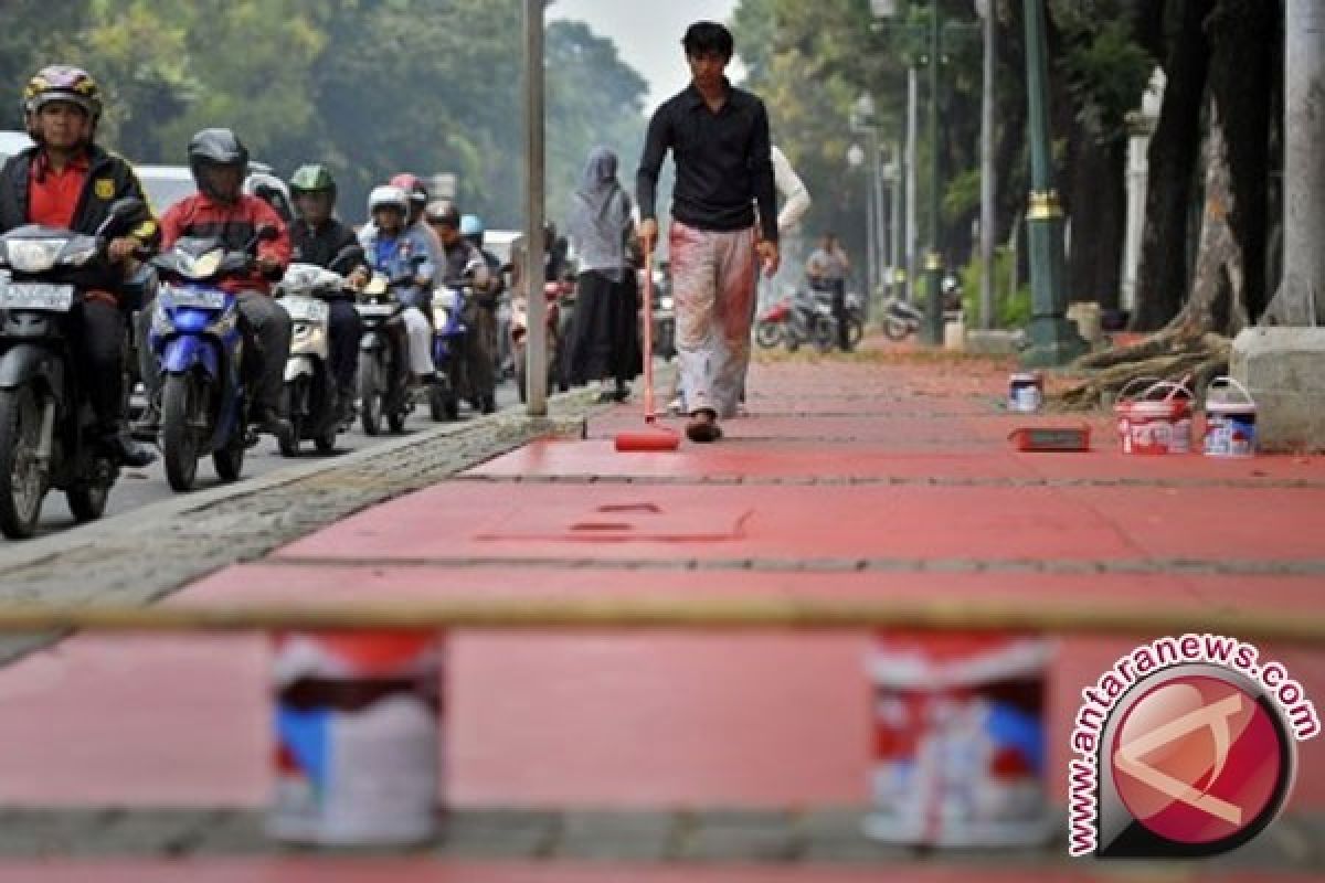 Pemkot Palembang bertahap kembalikan fungsi trotoar