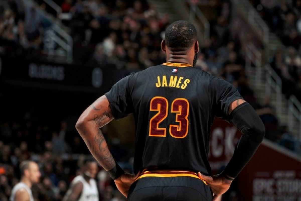 LeBron James buktikan pantas sandang julukan Sang Raja