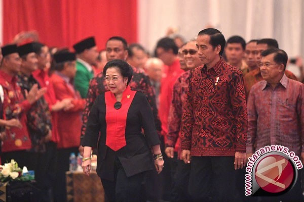 Presiden Jokowi hadiri perayaan ultah Megawati Soekarnoputri