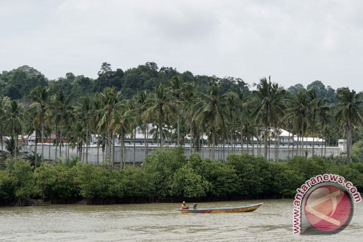 Indonesian government plans to build three penitentiaries in outer islands