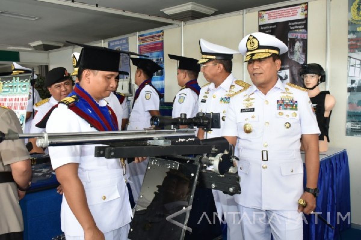 Kasal Wisuda 139 Perwira dan Bintara STTAL