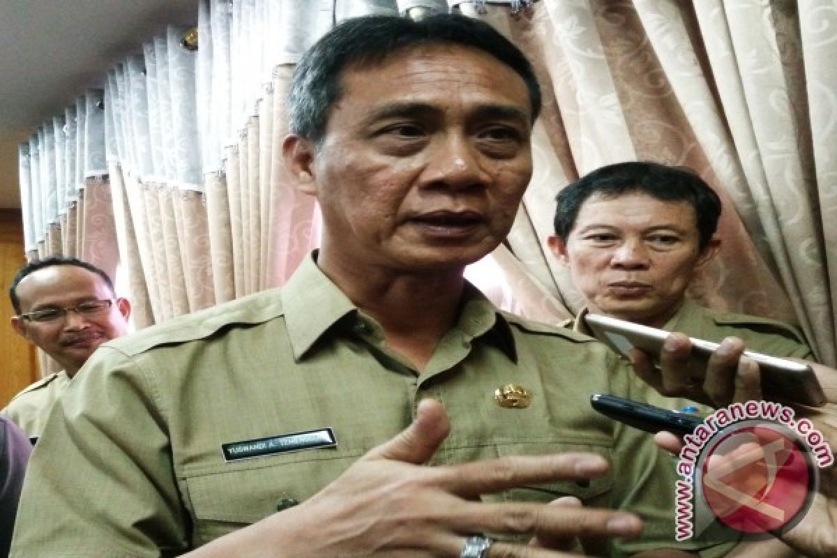 Plt Gubernur Imbau Camat Pantau Perkembangan Pilkada