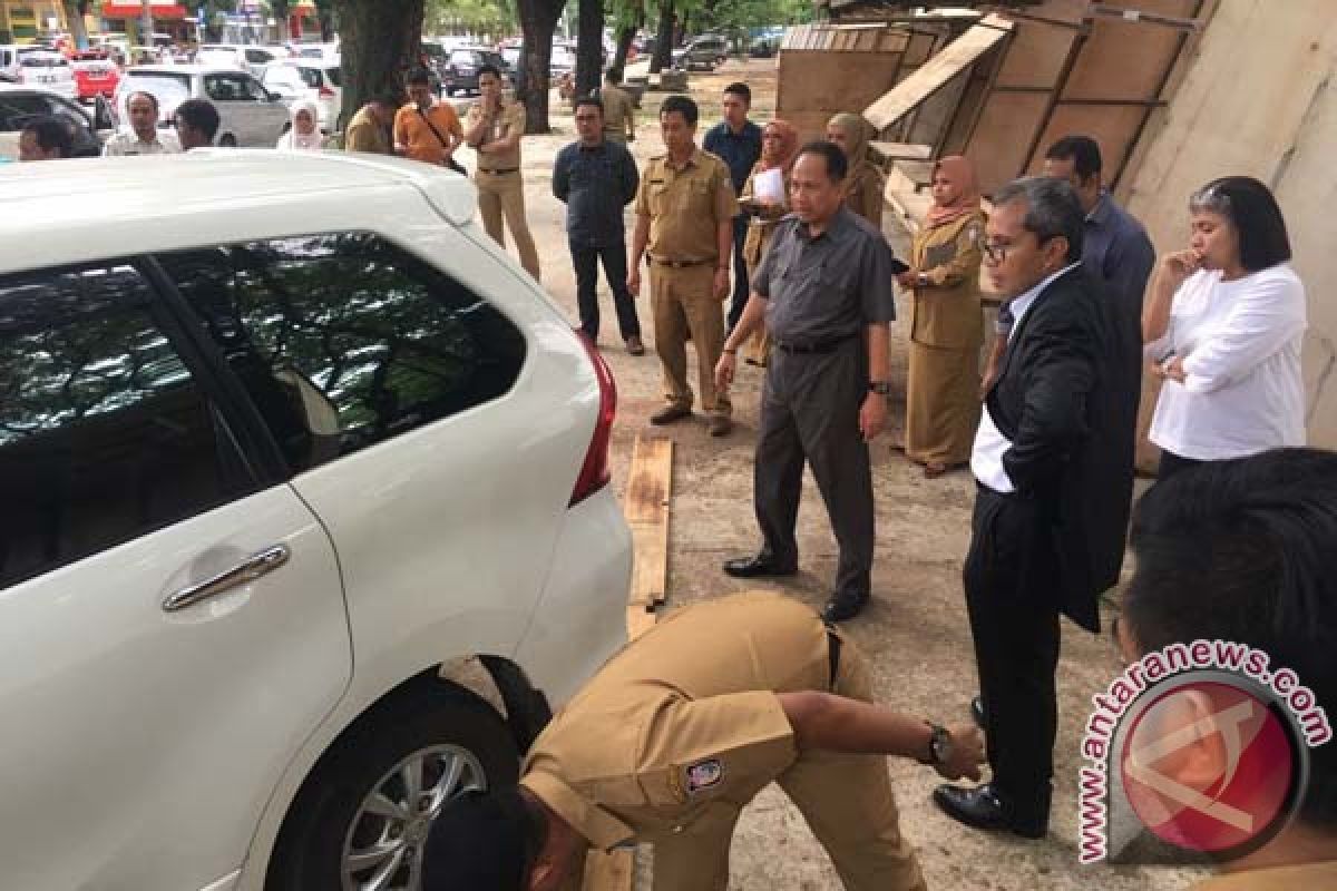 Tempat Parkir PKL Karebosi Diuji Kelayakannya 