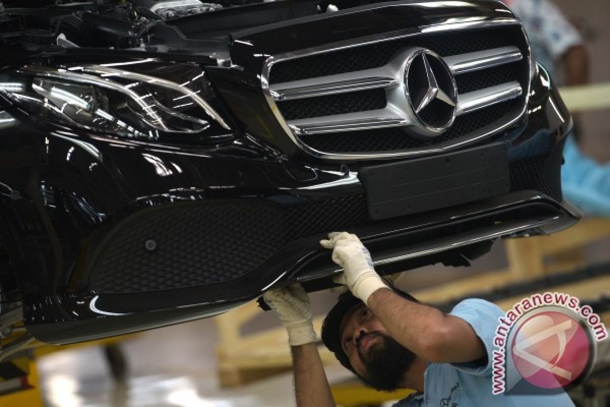 Mercedes-Benz bersiap rakit mobil hibrida di Indonesia