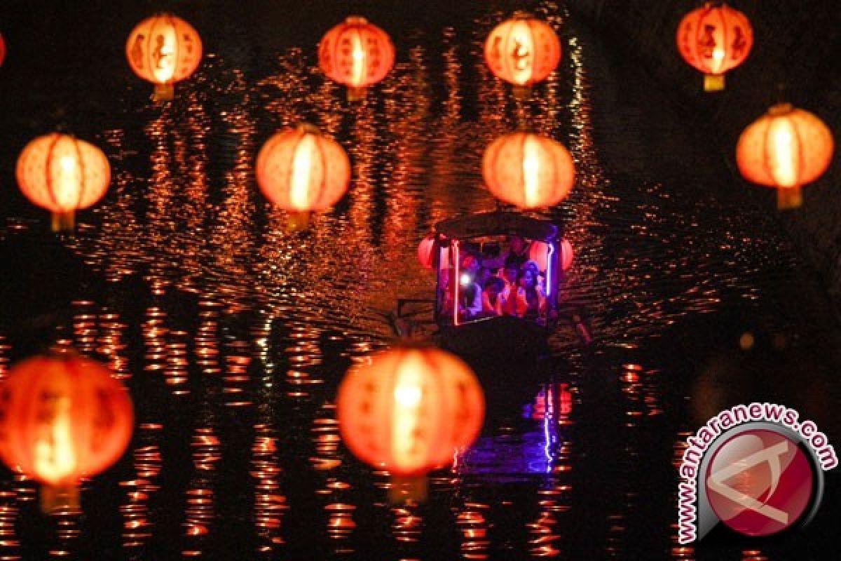 Sambut Imlek, GL Zoo Siapkan Pohon Angpao 