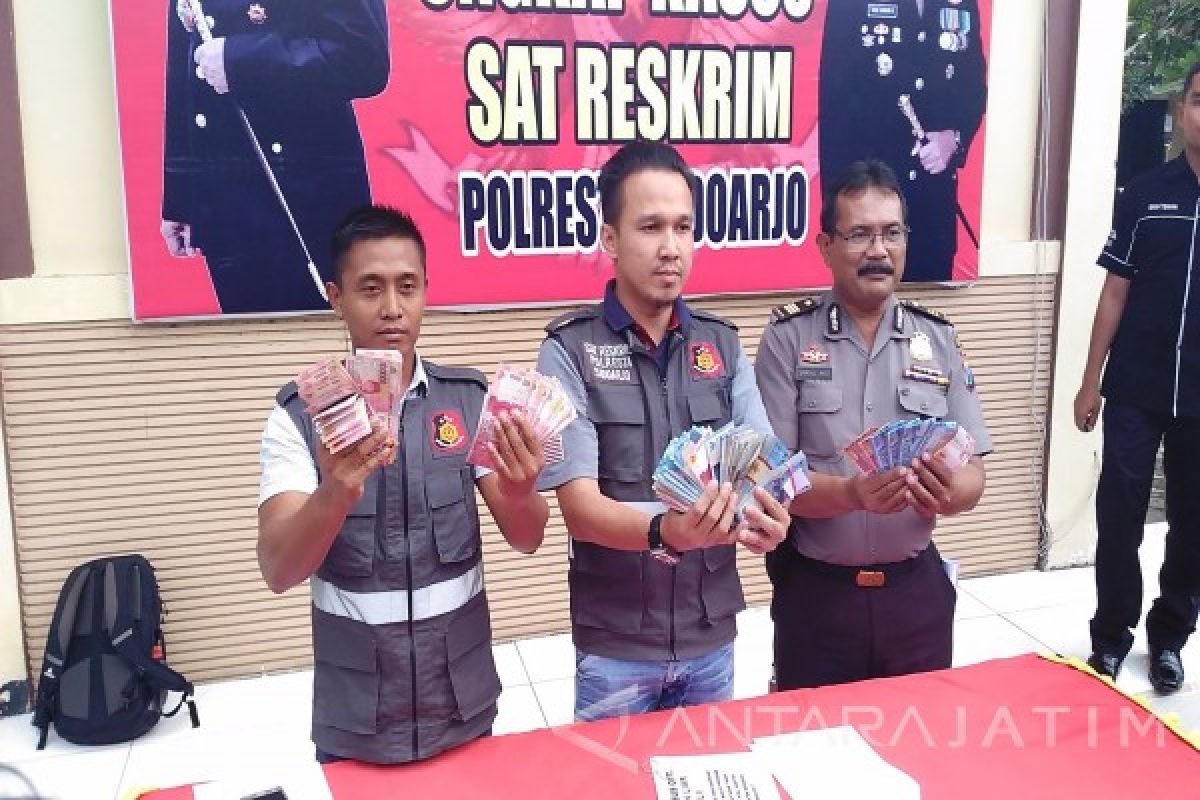 Polisi Sidoarjo Tangkap Pelaku Pungli PTSL (Video)