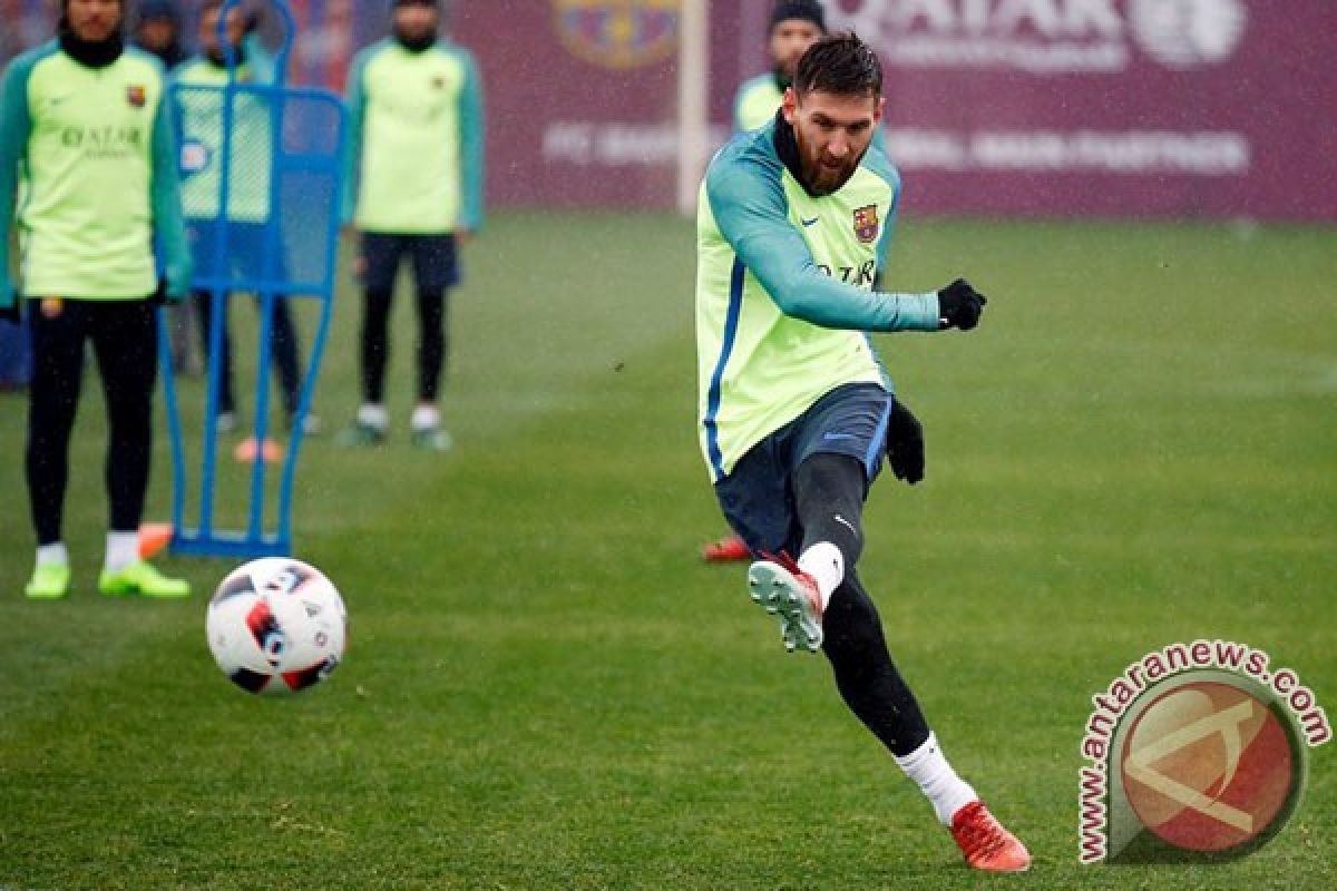 Messi Teken Kontrak Baru Dengan Barca Sampai 2021