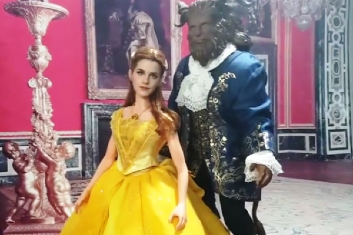 Seniman ini sulap boneka Belle Emma Watson jadi menawan