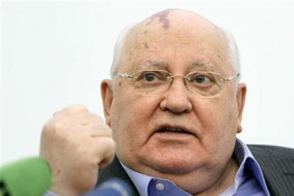 Gorbachev: Dunia seolah-olah bersiap perang