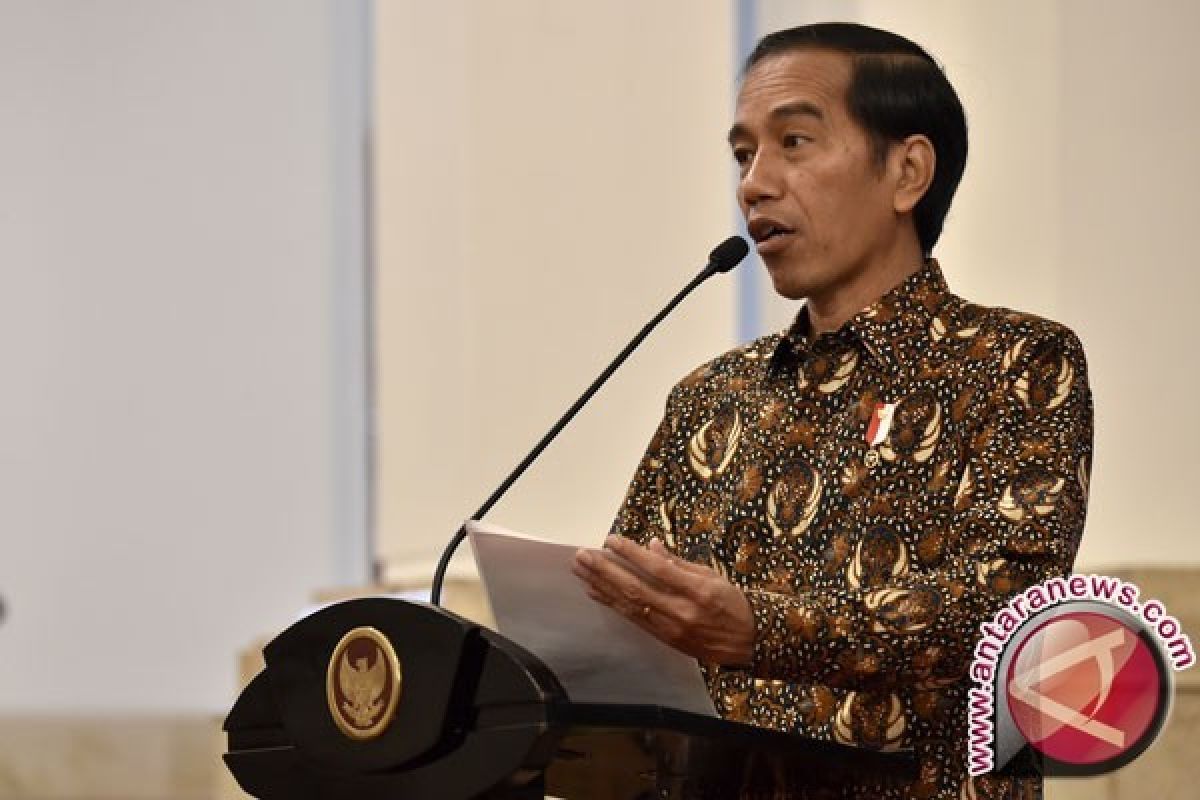 President Jokowi swear in new top officials