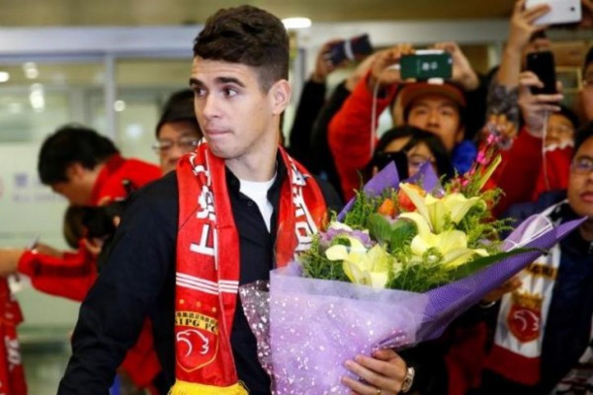 Oscar dihukum delapan laga karena picu keributan di Liga China