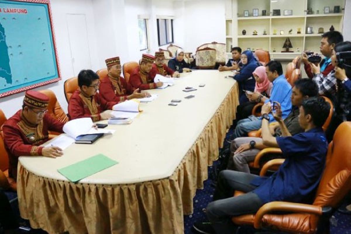 Pemprov Lampung Mengevaluasi APBD 15 Kabupaten/Kota 