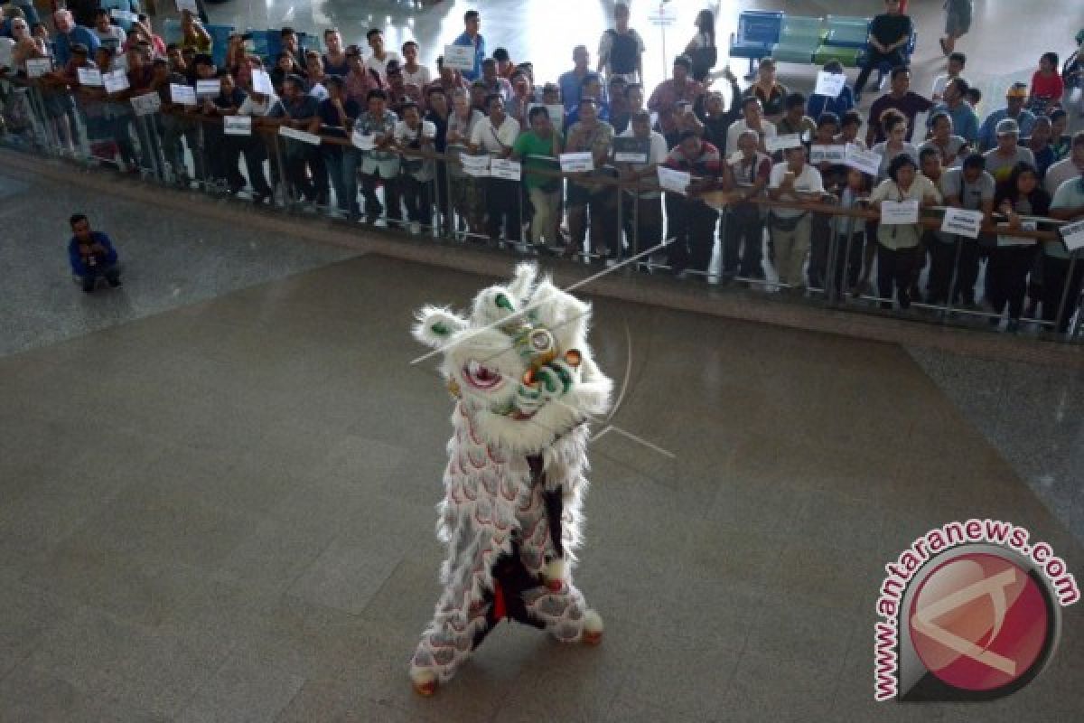 Bandara Ngurah Rai Hadirkan Hiburan Imlek