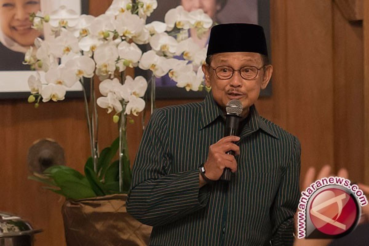 Habibie: Kualitas SDM Penentu Kemajuan Negara