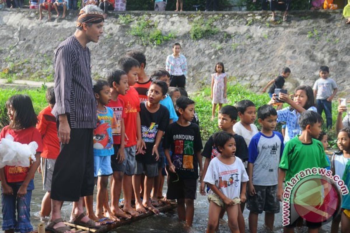 Ganjar Ajak Masyarakat Introspeksi Diri Perlakukan Alam