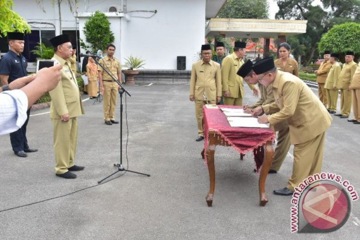 Pj.Walikota Kukuhkan Sejumlah Pejabat 