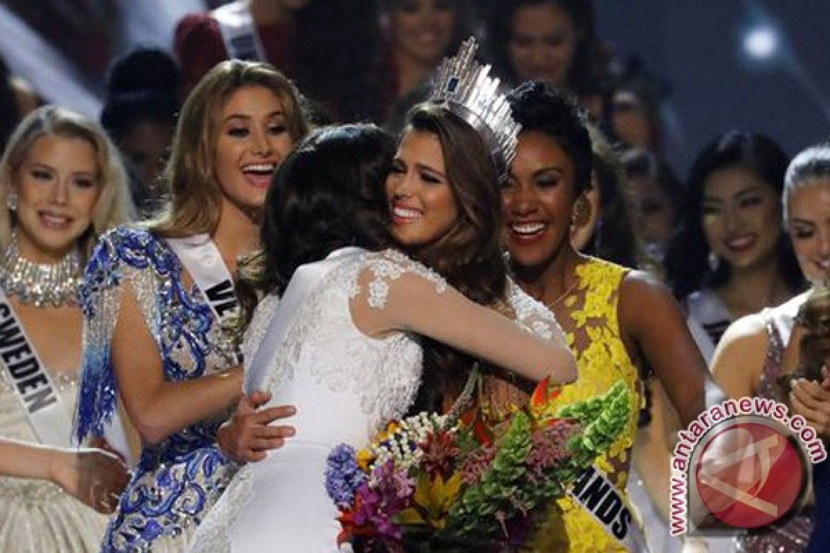 Miss Universe disabet oleh Prancis