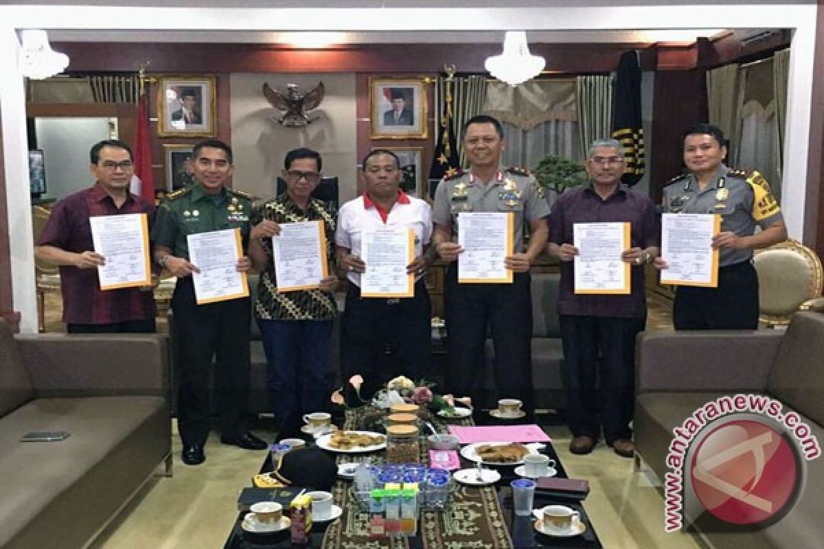 Khamamik-Adam Ishak Sepakat Berdamai 