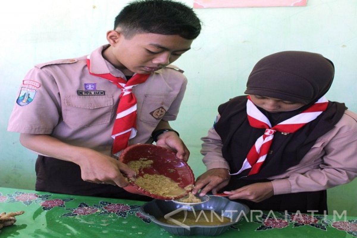 Pelajar SMP Jombang Buat Pestisida Berbahan Jahe      