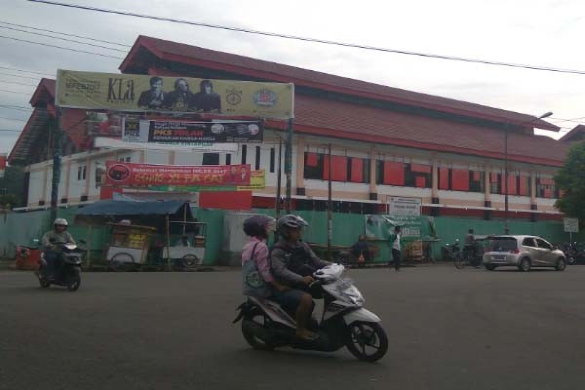 Pedagang segera Tempati Pasar Manis Purwokerto