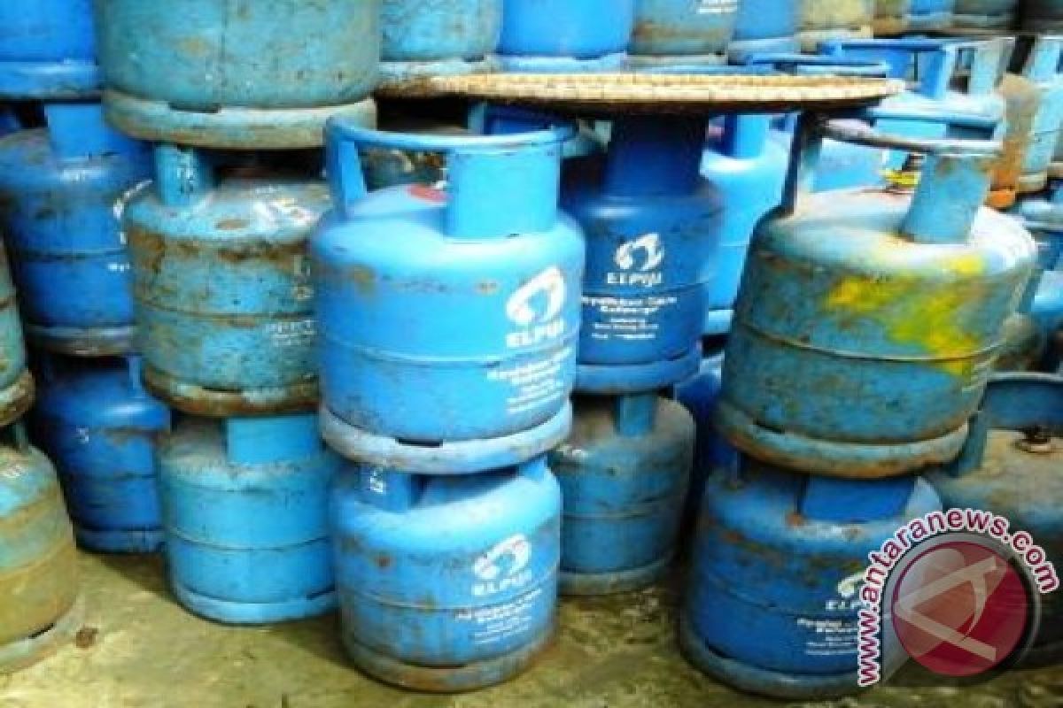 Permintaan gas elpiji di Maluku lancar