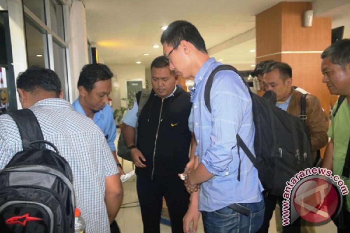 Imigrasi Deportasi Sepuluh Warga Tiongkok 