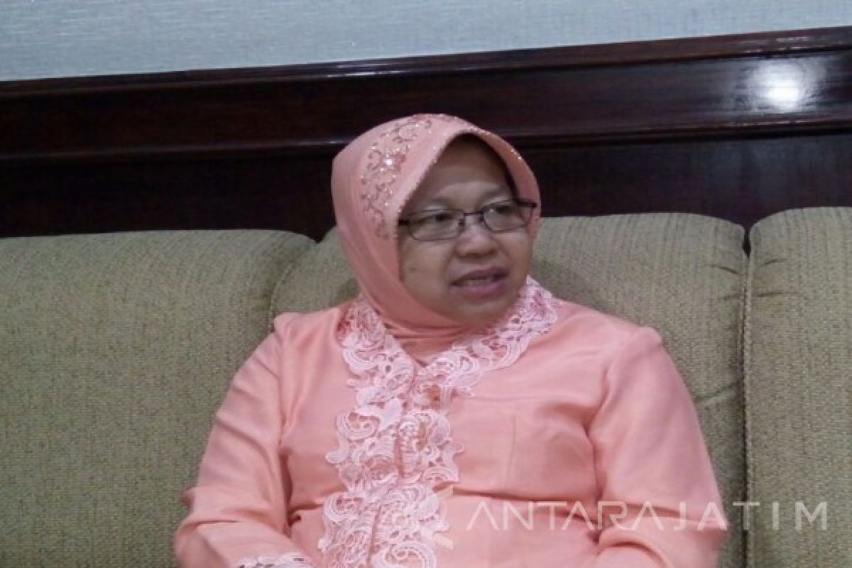 Risma Berharap Pelajar Surabaya Tularkan Pesan Positif