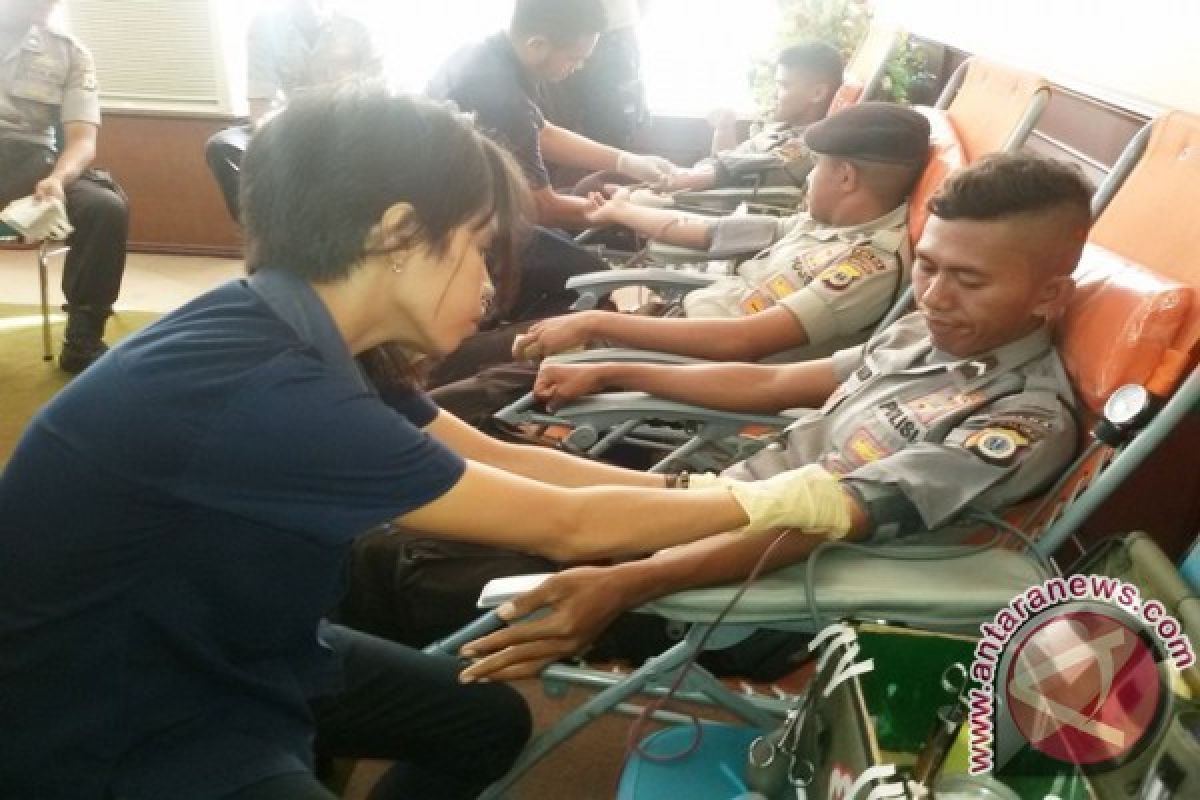 Panitia Hari Pers Nasional Gelar Donor Darah