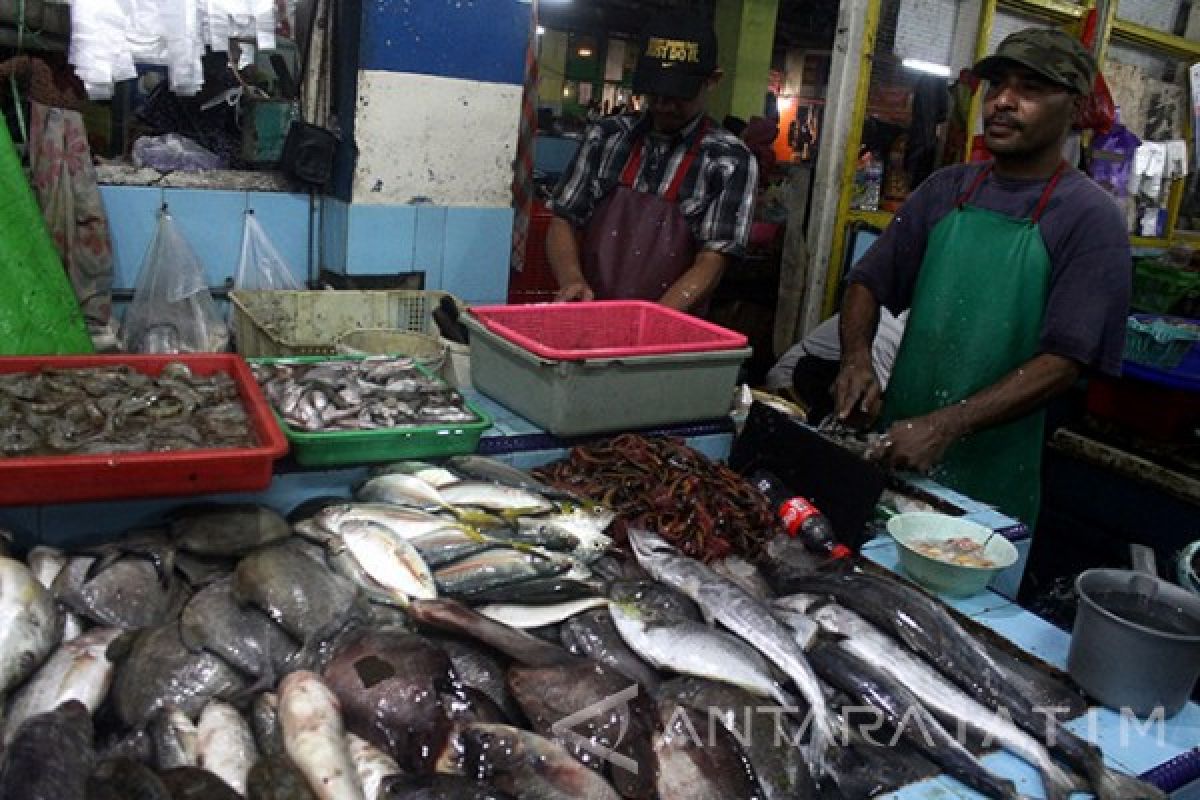 Cuaca Buruk Harga Ikan Laut di Malang Naik